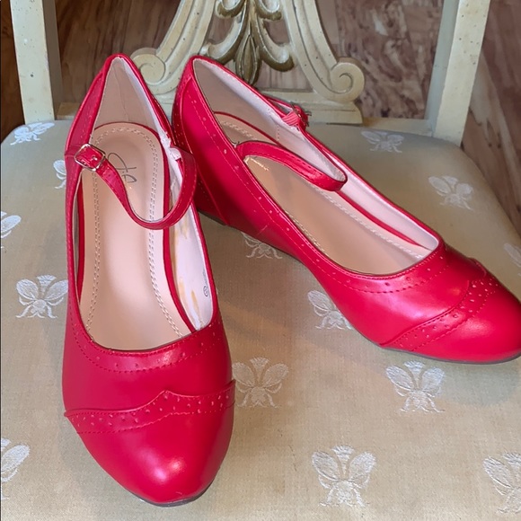 J. Adams Shoes - NWB Red wedge strapped shoes - size 11